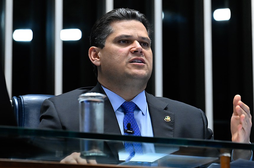 Mesa: 
presidente do Senado Federal, senador Davi Alcolumbre (União-AP) - em pronunciamento. 