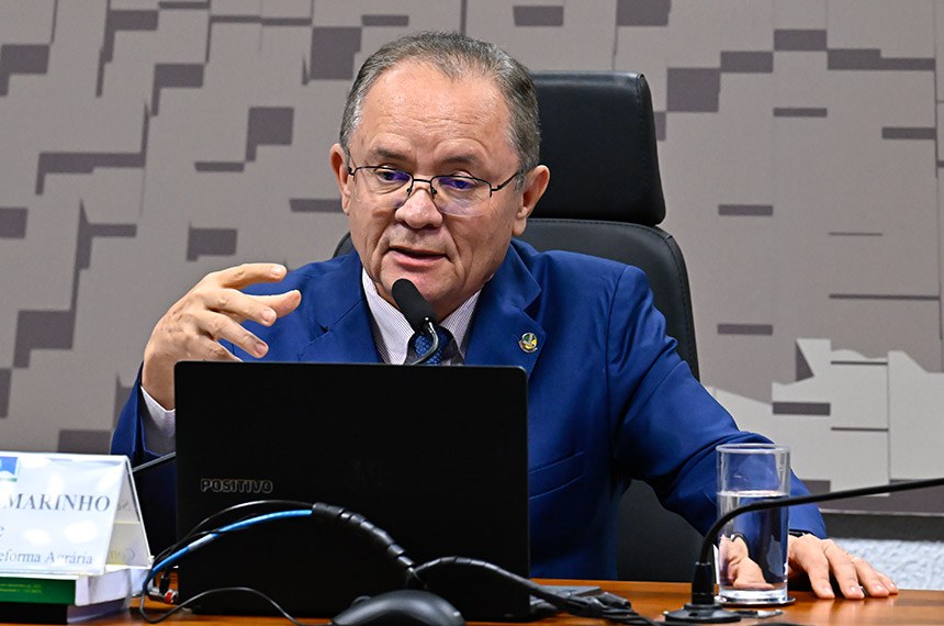 Mesa: 
presidente da CRA, senador Zequinha Marinho (Podemos-PA) - em pronunciamento.