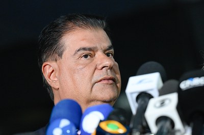 Presidente da Comissão de Relações Exteriores, senador Nelsinho Trad (PSD-MS), concede entrevista.