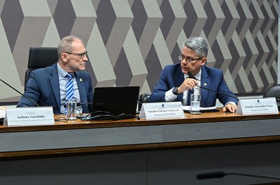 Mesa: 
presidente da CPICRIME, senador Fabiano Contarato (PT-ES); 
relator da CPICRIME, senador Alessandro Vieira (MDB-SE).