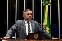 Izalci sugere CPI no Legislativo do DF para investigar gestão do BRB