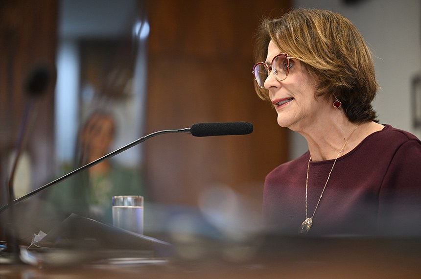 Mesa: 
presidente da CDH, senadora Damares Alves (Republicanos-DF).