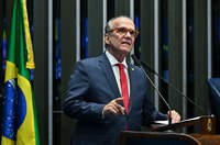 Fernando Dueire defende auxílio para famílias em regiões sem acesso a água