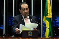 Kajuru cobra apuração sobre relação de Vorcaro com autoridades públicas