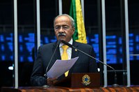 Rodrigues cita estudo da polilaminina e defende investimento em ciência