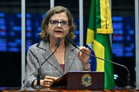 Teresa Leitão destaca pesquisa brasileira sobre lesão medular