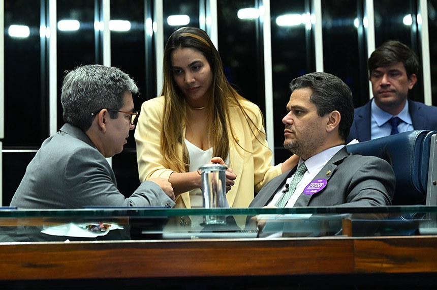 Mesa: 
líder do governo no Congresso Nacional, senador Randolfe Rodrigues (PT-AP);
senadora Ana Paula Lobato (PDT-MA);
presidente do Senado Federal, senador Davi Alcolumbre (União-AP).