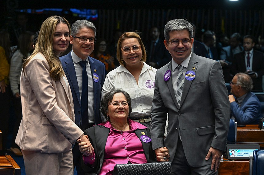 Bancada:
procuradora Especial da Mulher do Senado Federal, senadora Augusta Brito (PT-CE);
ativista cearense Maria da Penha;
senador Randolfe Rodrigues (PT-AP).