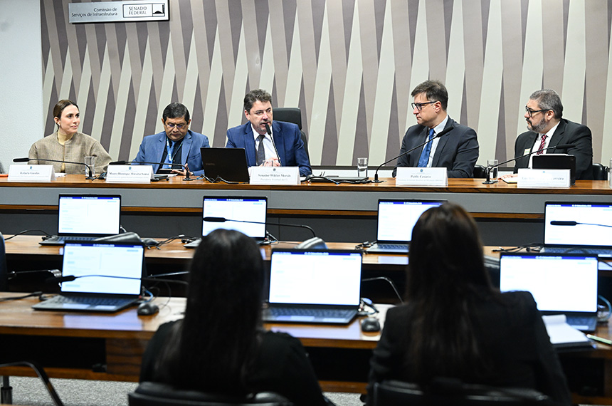 Debatedores pedem controle estatal menor em política de minerais críticos — Senado Notícias
