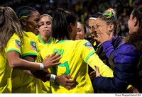 Senadores comemoram goleada da seleção feminina na estreia na Copa