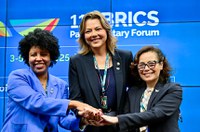 Leila detalha articulação para aumentar presença feminina no Congresso