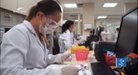 Previsão de produção de vacina contra coronavírus no Brasil repercute entre senadores