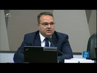 Comissão aprova Jorge Oliveira para o TCU; indicação segue para o Plenário do Senado