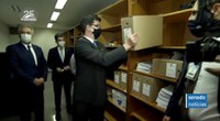 Senadores da CPI da Pandemia visitam sala-cofre de documentos sigilosos