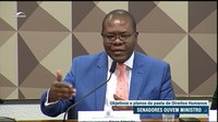 Ministro dos Direitos Humanos fala à CDH