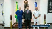 Davi Alcolumbre visita Comando da Marinha e reforça respeito mútuo
