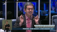 Randolfe Rodrigues destaca importância do Programa Jovem Senador