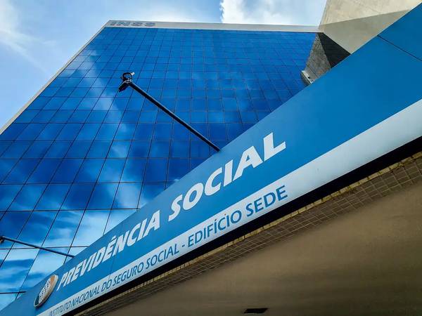 Advogado alerta para nova modalidade de golpe contra segurados do INSS — Rádio Senado