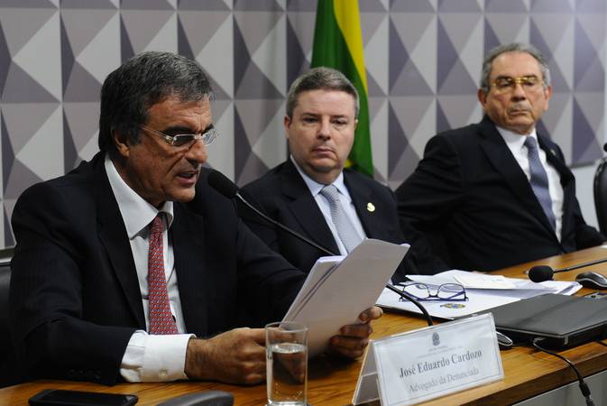 Comissão Especial do Impeachment 2016 (CEI2016) realiza reunião para apreciação de requerimentos. 

Mesa:

Foto: Marcos Oliveira/Agência Senado