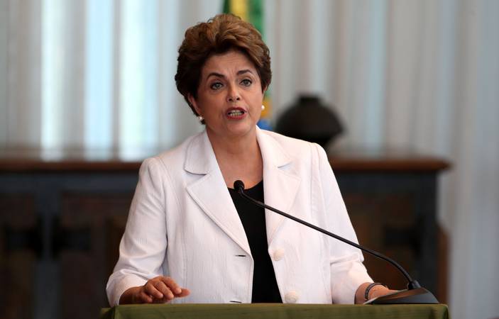 Brasília - A presidente afastada Dilma Rousseff divulga carta batizada de: Mensagem ao Senado e ao povo brasileiro, na qual admite que cometeu erros na gestão do país e propõe novo plebiscito (Wilson Dias/Agência Brasil)
