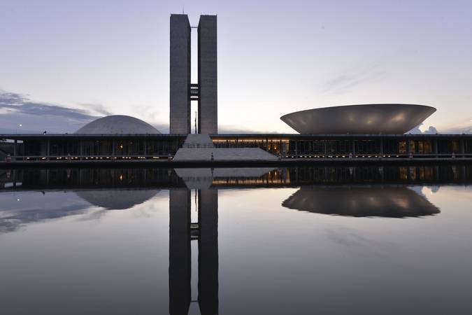 Congresso Nacional ao amanhecer. 

Foto: Edilson Rodrigues/Agência Senado