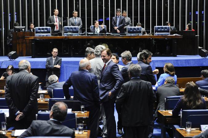 Plenário do Senado em sessão deliberativa extraordinária para votar o decreto de intervenção federal no estado do Rio de Janeiro.

Foto: Marcos Oliveira/Agência Senado