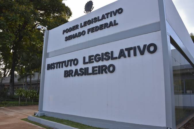 Entrada do Instituto Legislativo Brasileiro (ILB).

Foto: Pillar Pedreira/Agência Senado
