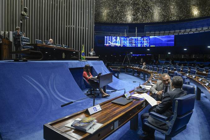 Plenário do Senado Federal durante sessão deliberativa ordinária.
À tribuna, em discurso, senador Marcio Bittar (MDB-AC).
Mesa:
senador Lasier Martins (Pode-RS).
Bancada:
senador Telmário Mota (Pros-RR);
senador Mecias de Jesus (PRB-RR).
Foto: Roque de Sá/Agência Senado Plenário do Senado Federal durante sessão deliberativa ordinária.
À tribuna, em discurso, senador Marcio Bittar (MDB-AC).
Mesa:
senador Lasier Martins (Pode-RS).
Bancada:
senador Telmário Mota (Pros-RR);
senador Mecias de Jesus (PRB-RR).
Foto: Roque de Sá/Agência Senado