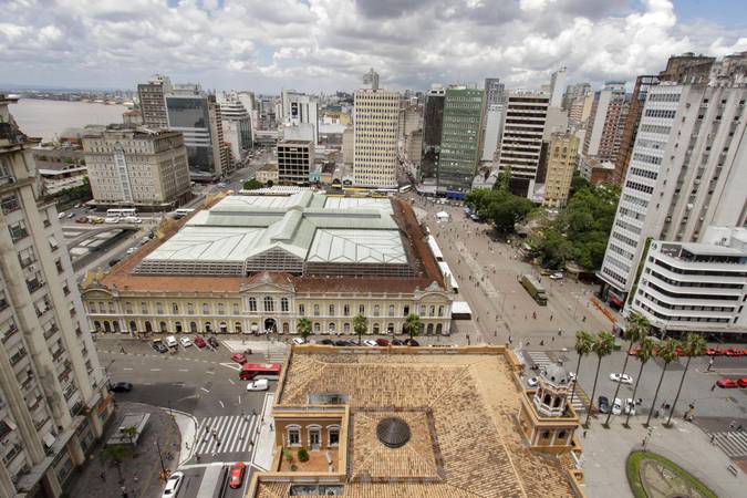 Porto Alegre, 21/01/2019 Mercado Público, Largo Glênio Peres e Paço Municipal. Vista aérea. Foto: Cristine Rochol/PMPA