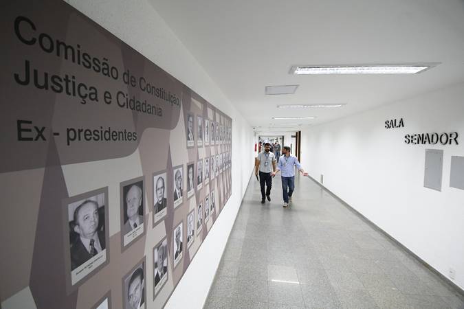 Imagens do Senado Federal - Galeria de ex-presidentes da Comissão de Constituição, Justiça e Cidadania (CCJ).  Foto: Marcos Oliveira/Agência Senado