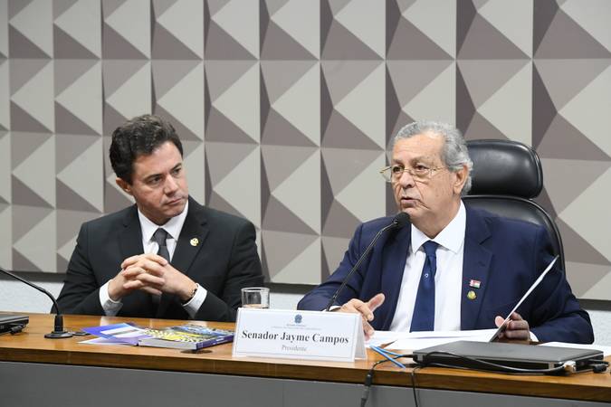 Vice-presidente do CEDP, senador Veneziano Vital do Rêgo (PSB-PB);
presidente do CEDP, senador Jayme Campos (DEM-MT).

