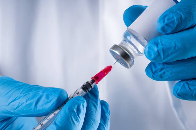 Projeto prevê penalidade para quem não se vacinar
