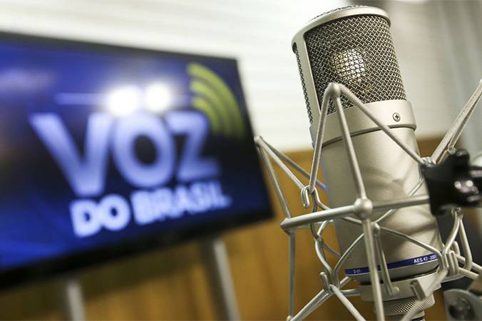 Você conhece a história? O dia em que o Brasil virou república - Escola de  Rádio