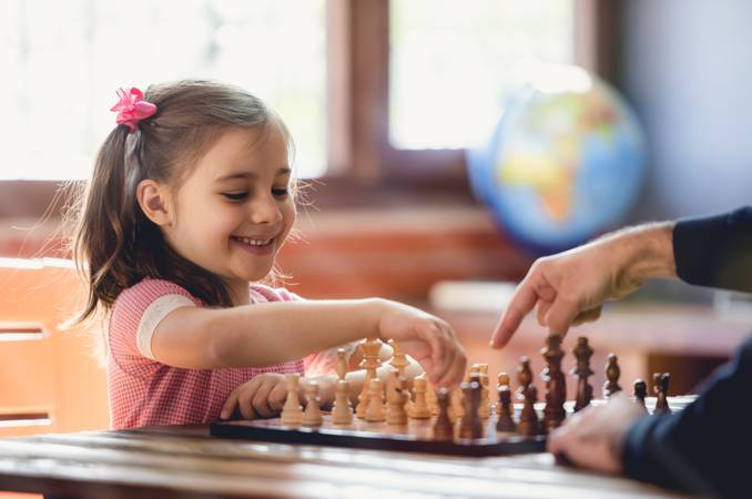 Projeto obriga o ensino de xadrez nas escolas públicas e privadas — Rádio  Senado