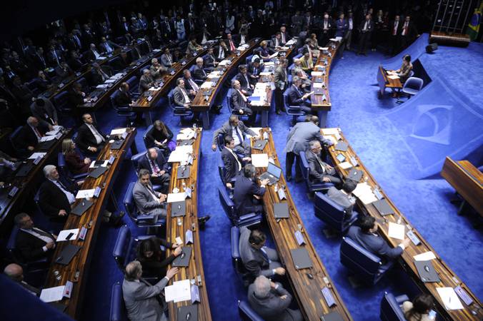 Plenário do Senado Federal durante sessão deliberativa extraordinária.


Foto:  Jefferson Rudy/Agência Senado