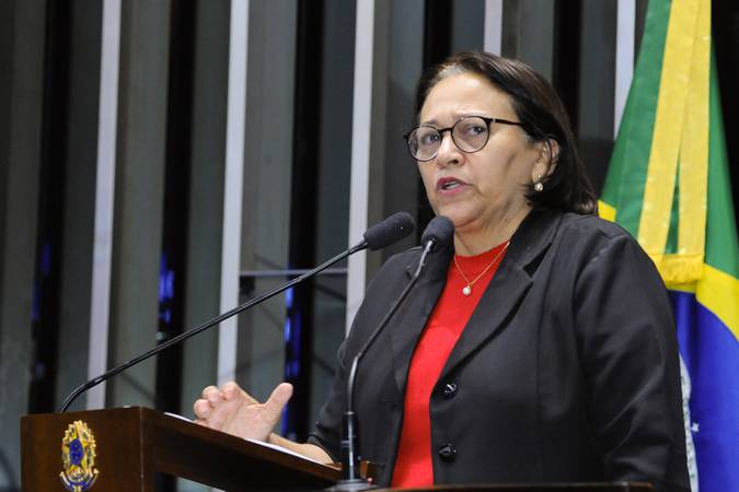 Plenário do Senado durante sessão não deliberativa.

Em discurso, senadora Fátima Bezerra (PT-RN).

Foto: Waldemir Barreto/Agência Senado