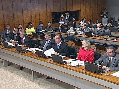 Comissão aprova o projeto que facilita repatriação de recursos mantidos por brasileiros no exterior