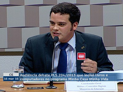 MEC não pode estimar custo do projeto que coloca livros e computadores no Minha Casa Minha Vida