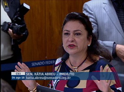 Katia Abreu lembra que MP mandou arquivar processo de pedaladas na Justiça, por falta de crime