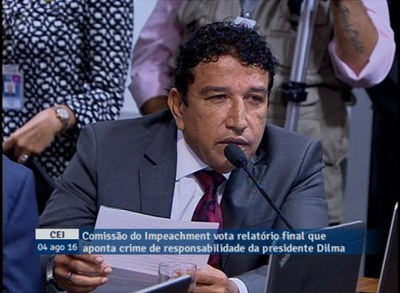 Pedalada foi a gota d´água de uma fraude que anarquizou o país, diz Magno Malta (PR-ES)