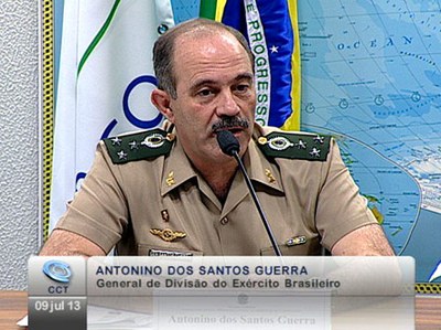 General Antonino Guerra explica Sistemas de Comunicações Críticas das Forças Armadas