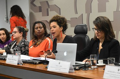 CMCVM - Casos de violência política contra as mulheres