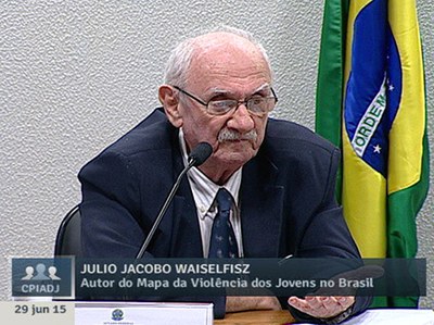 Julio Jacobo apresenta pesquisa do Mapa da Violência, com foco em jovens de 16 e 17 anos