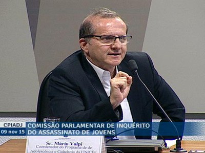 Mário Volpi (Unicef) registra histórico de extermínio de jovens no Brasil