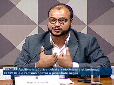 O Estado brasileiro tem política para justificar morte de jovens negros, afirma Marcos Rezende