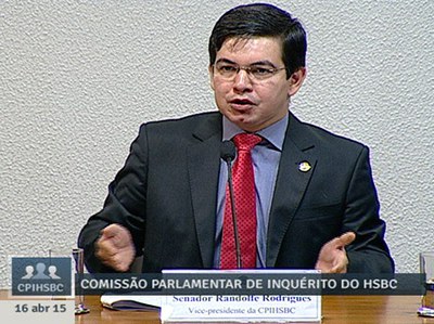 Senadores decidem pedir relatório de inteligência financeira sobre 50 correntistas da Suíça