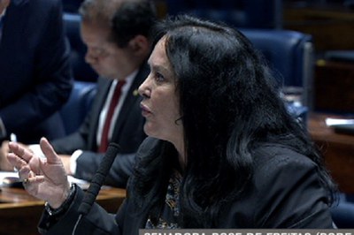 Cuidadores têm regulamentação da profissão aprovada e proposta segue para sanção