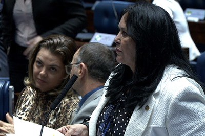 Vítima de violência doméstica pode ter garantia de matricular filho em escola perto de casa