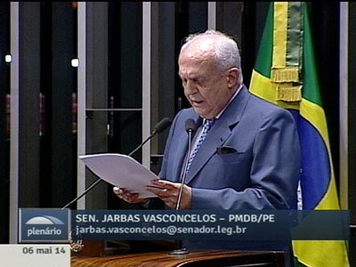 Jarbas Vasconcelos (PMDB-PE) comenta discurso de Dilma Rousseff no Dia do Trabalho