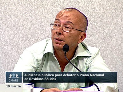 Albino Rodrigues Alvarez (IPEA) inicia debate sobre o Plano Nacional de Resíduos Sólidos
